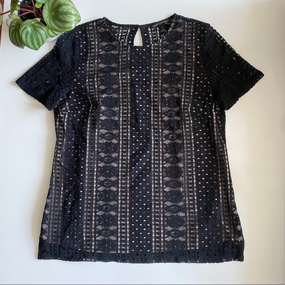 🍂 Banana Republic Black Lace Short Sleeve Top